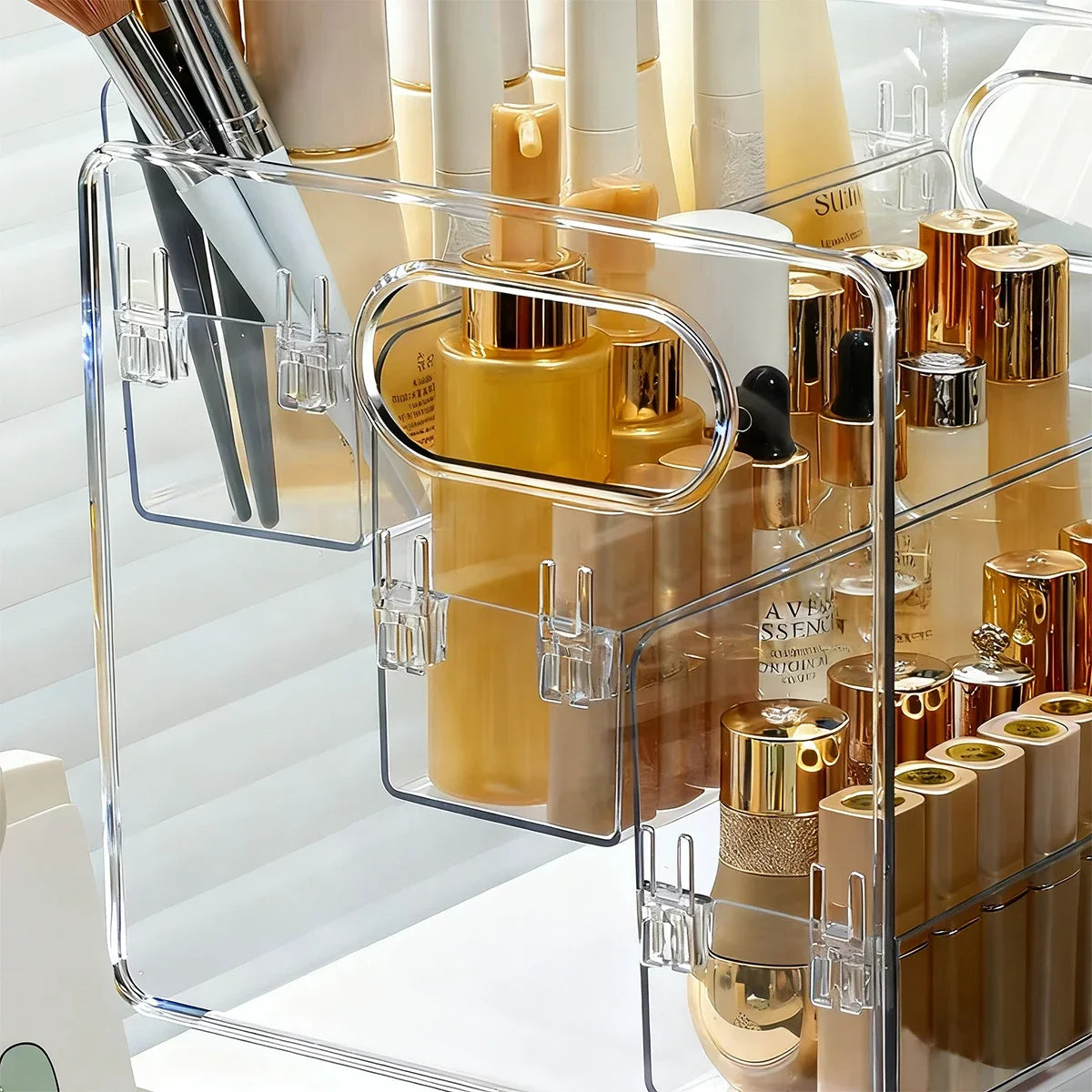 1pc Transparent Portable Three Compartment Cosmetic Storage Box desktop Dresser Large Capacity Skin Care Perfume Display Rack