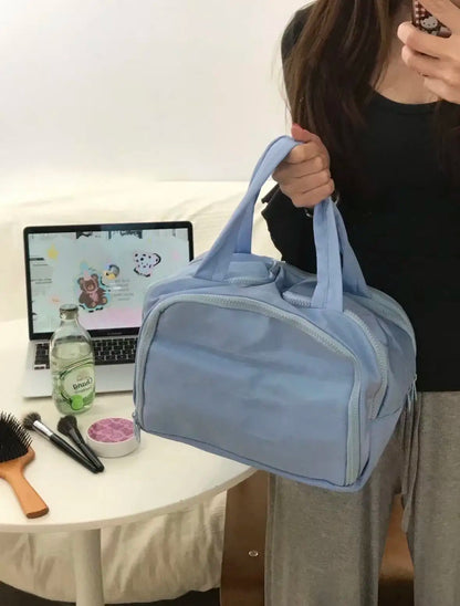 Multi-Compartment Quilted Simple and Stylish Solid Color Portable Travel Toiletry and Makeup Bag, Multifunctional Large Capacity Lightweight Soft Stain-Resistant Large Opening Toiletry Bag for Men and Women, with Dry and Wet