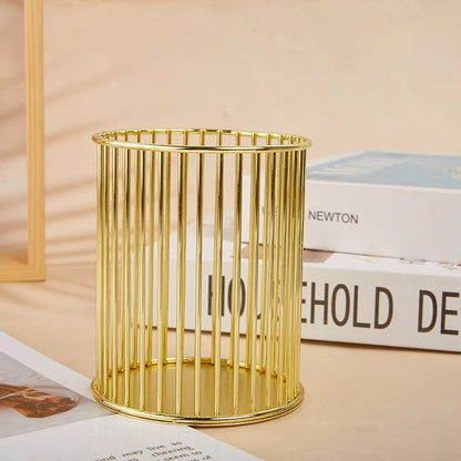 【M】Nordic Hollow Out Makeup Brush Holder Organizer Cylindrical Practical Pen Holder Portable Cosmetic Organizer Bucket