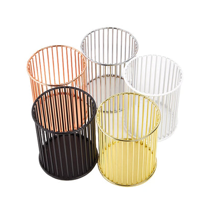【M】Nordic Hollow Out Makeup Brush Holder Organizer Cylindrical Practical Pen Holder Portable Cosmetic Organizer Bucket