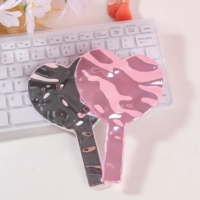 Eyelash Extension Handheld Makeup Mirror High Definition Heart Shape Hand Vanity Mirror For Women's Makeup Cosmetic Beauty Tools