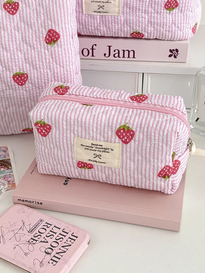 1PC Pink Strawberry Women Cosmetic Quilted Bag Portable Travel Organizer Toiletry Makeup Storage Pouch Handbag Ladies Zipper Bag