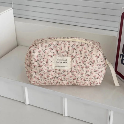 1PC Pink Strawberry Women Cosmetic Quilted Bag Portable Travel Organizer Toiletry Makeup Storage Pouch Handbag Ladies Zipper Bag