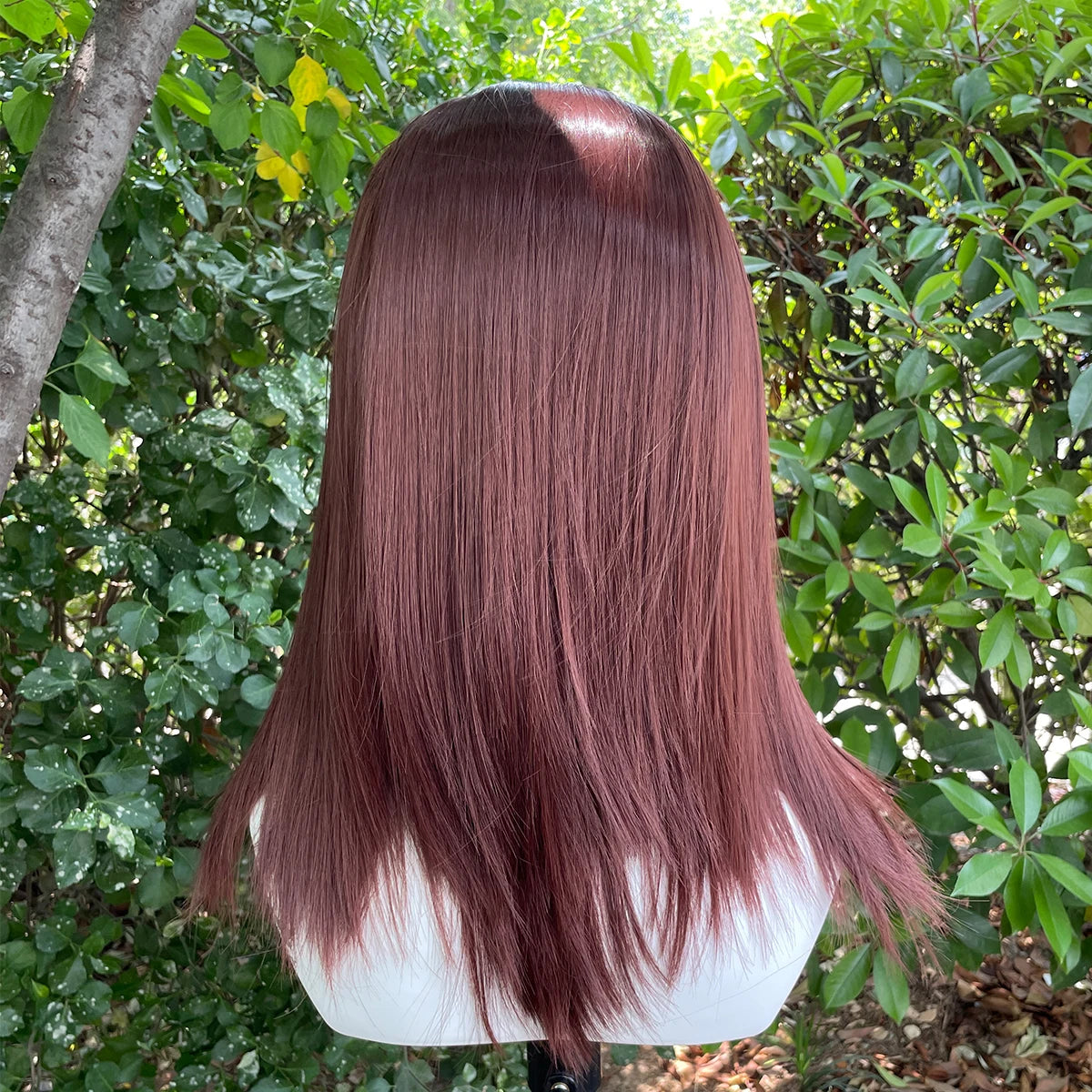 Red Brown Shoulder Length 13x4 Synthetic Lace Front Wigs Women Middle Part Synthetic Wigs Layers Glueless Wigs 150% Density Lady