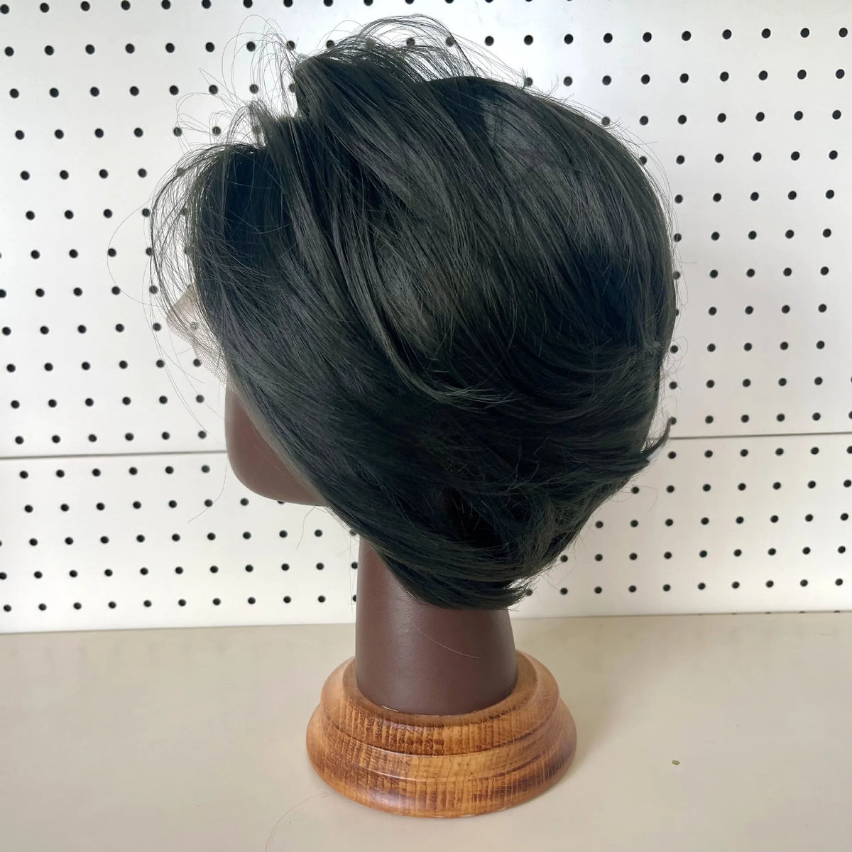 613 Blonde Short Bob Straight Wig for Man 8 Inch 13*4 Synthetic Lace Wigs 150% Density with Heat Resistant Fiber Hair Wig