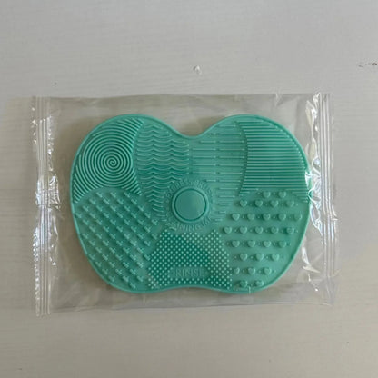 1Pc For Effective Cosmetic Tool Cleaning Makeup Brush Cleaner Silicone Cup Apple-Shaped Pad With Suction