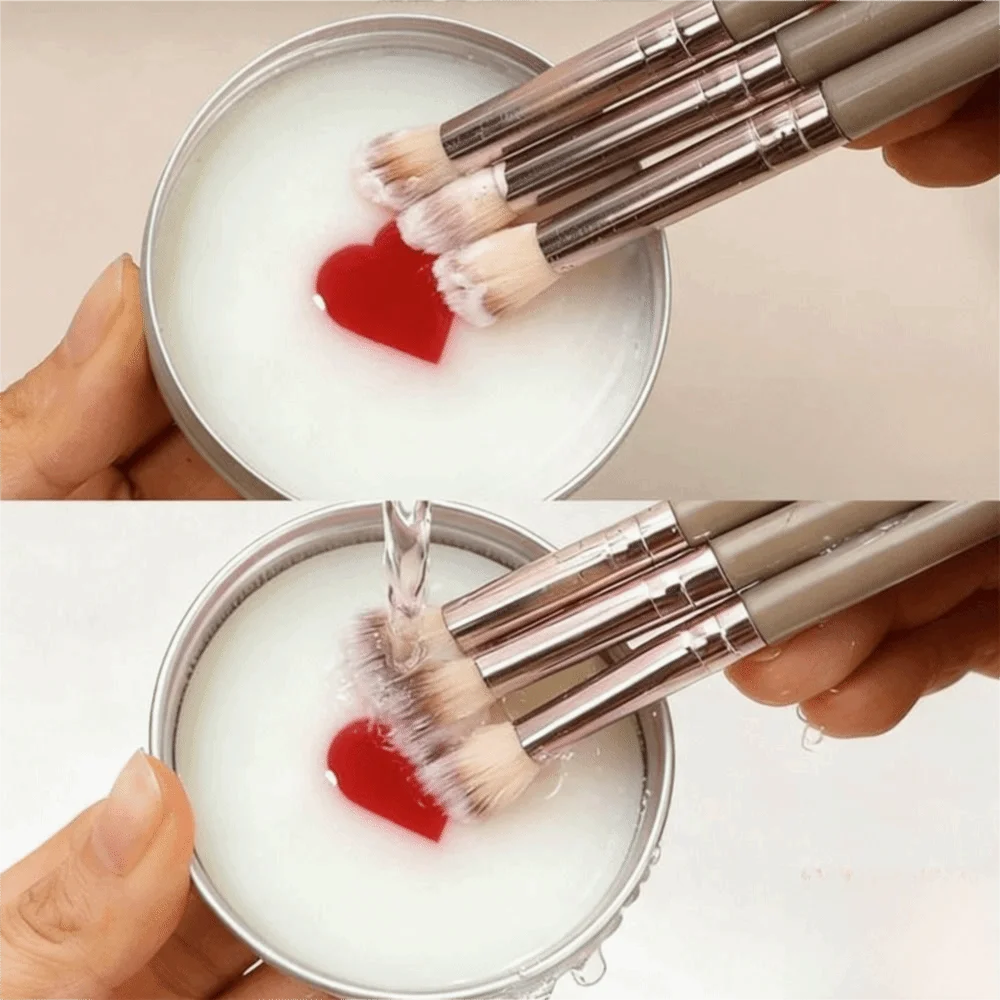 Deep Clean Makeup Brush Cleaner Soap Quick-Dry Heart Shape Cosmetic Sponge Cleaner Reusable with Silicone Mat Beauty Tool Washer
