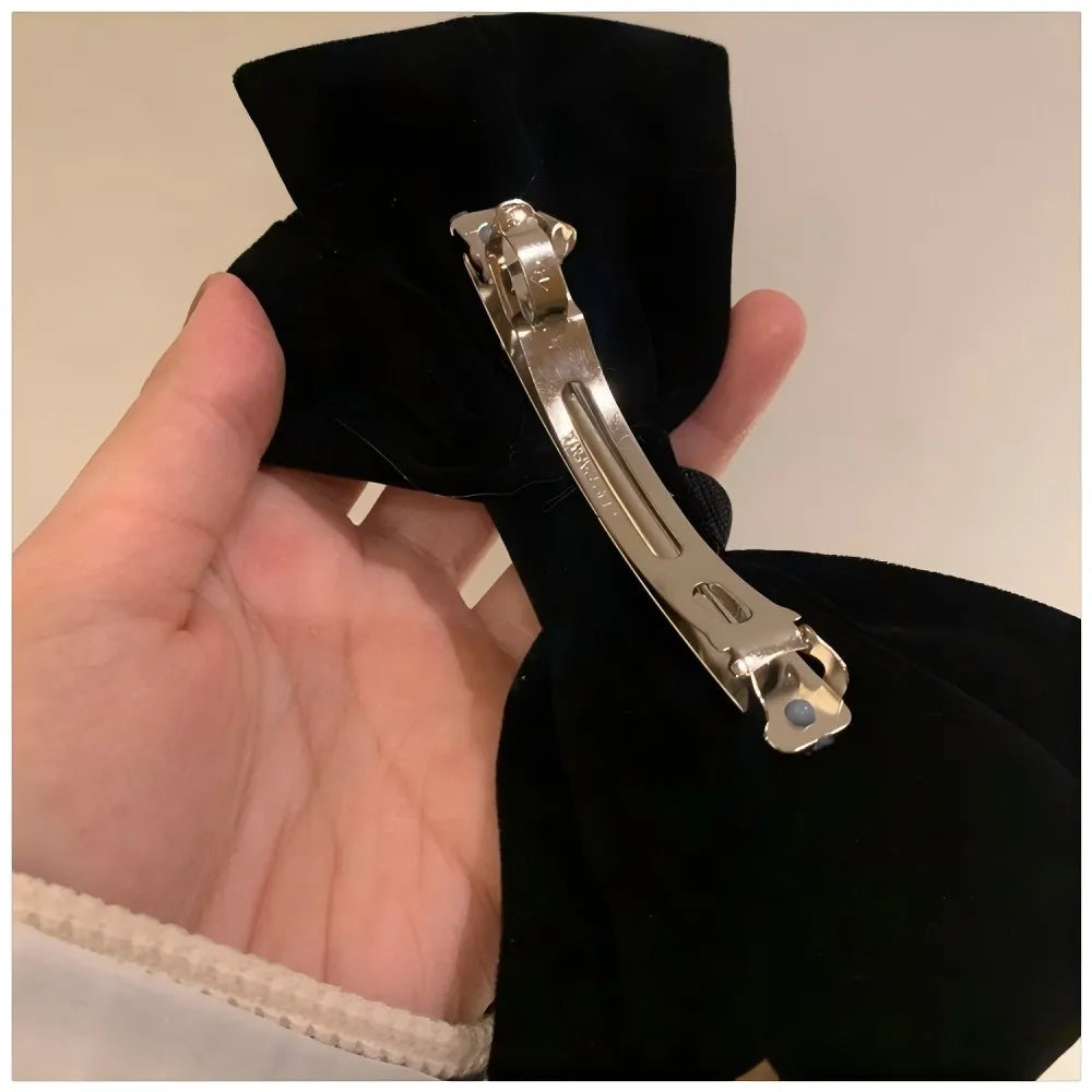2026 Young Luxury Letter Hair Clip~Black Velvet Classic Bow Clip~Retro Women's Elegant Hair Accessories~Y2K Style Hair Accessori