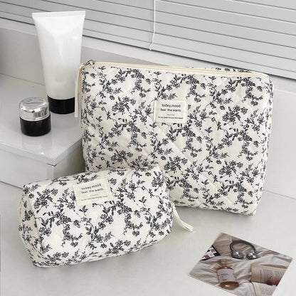 Floral Quilted Cosmetic Bag Korean Large Capacity Makeup Bag Portable Travel Toiletry Organizer Skincare Women  Storage Pouch