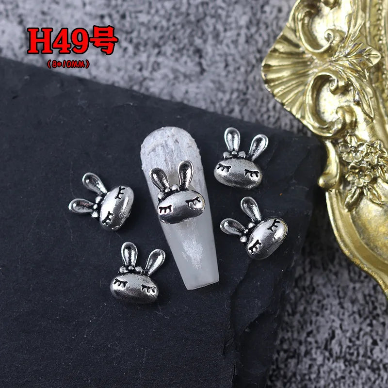 20PCS Antique Silver Skull Nail Art Charms Supplies RetroHalloween Nails Decoration Accessories Manicure Decor Design Materials