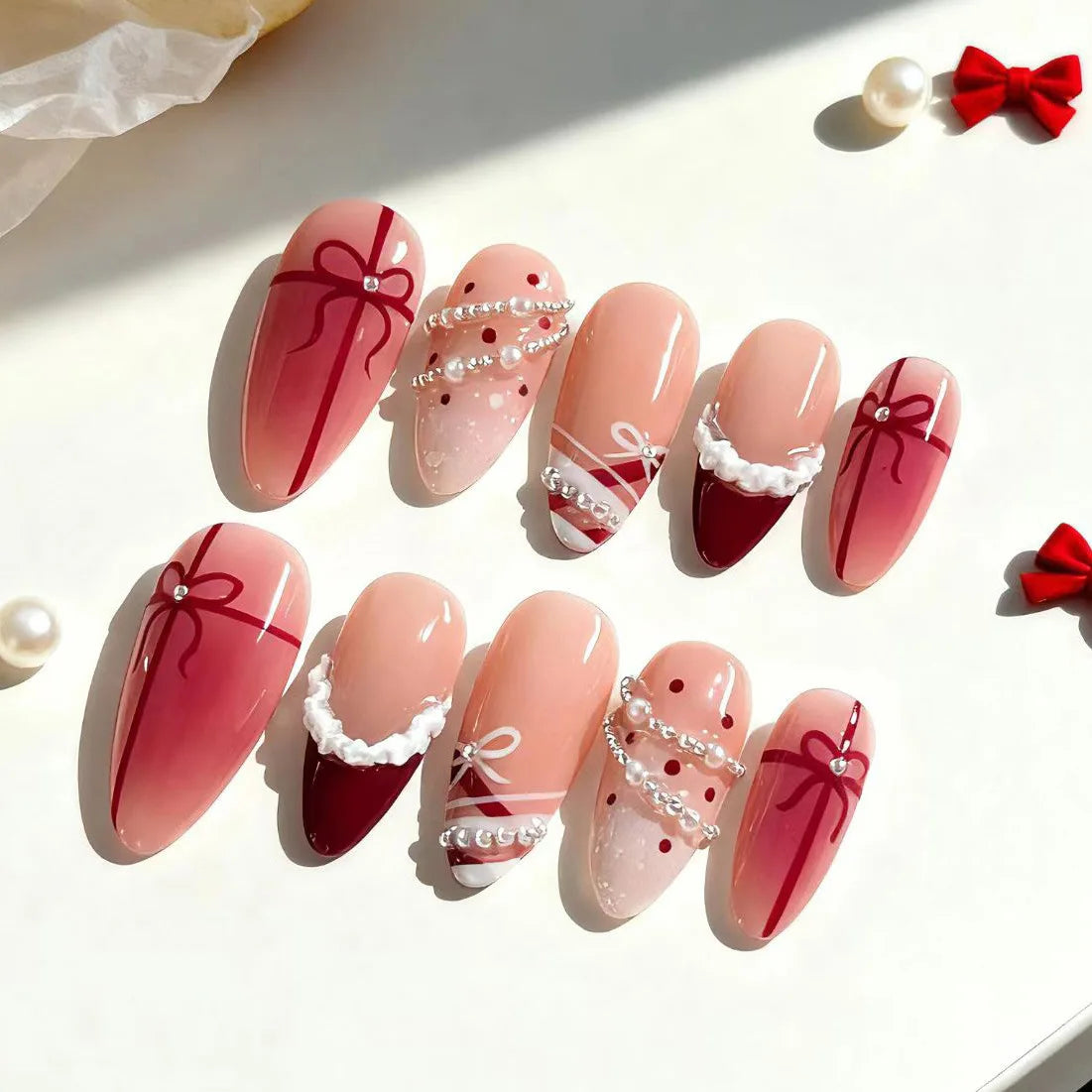 24Pcs Christmas Tree Pattern Pink Full Cover Fake Nails Artificial Almond Reindeer Gift Nail Set Press on Detachable False Nail