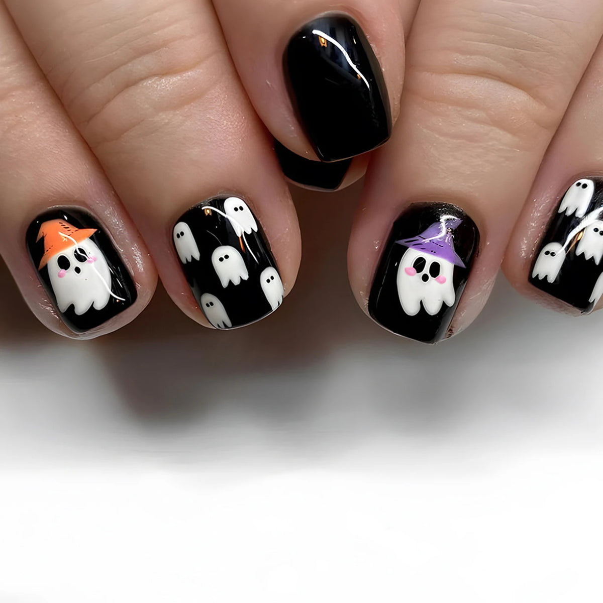 24pcs Halloween Fake Nails With Black Ghost Bat Pumpkin Design Wearable Colorful Glitter Short Square False Nails Press On Nails