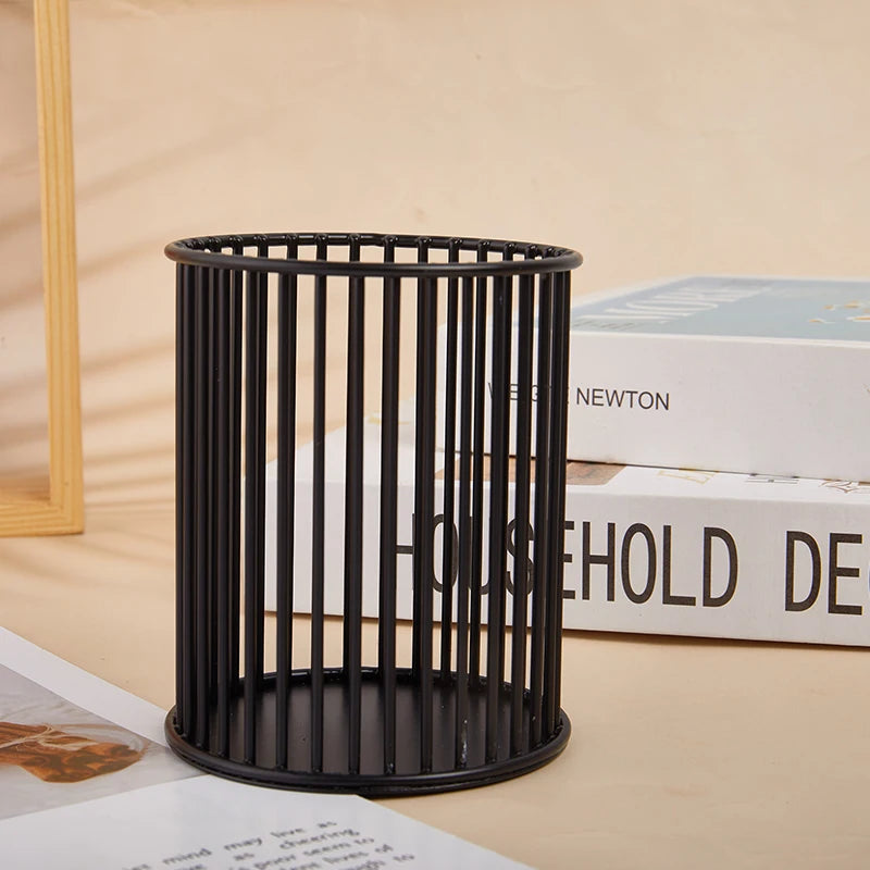 【M】Nordic Hollow Out Makeup Brush Holder Organizer Cylindrical Practical Pen Holder Portable Cosmetic Organizer Bucket
