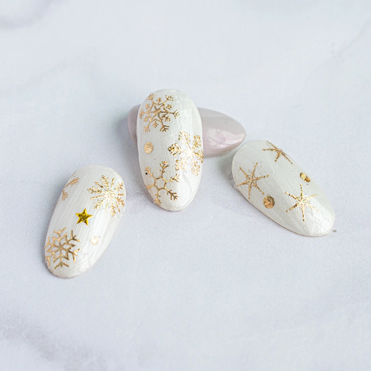 4 to 24 Sheets Xmas Snowflake Gold Silver Blue Holographic Self-Adhesive Winter Christmas Decor DIY Manicure Nail Art Stickers