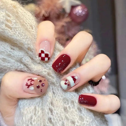 24Pcs/set Christmas Snowflake Christmas False Nails Nail Supplies Elk Pattern Christmas Fake Nails DIY Nail Accessories