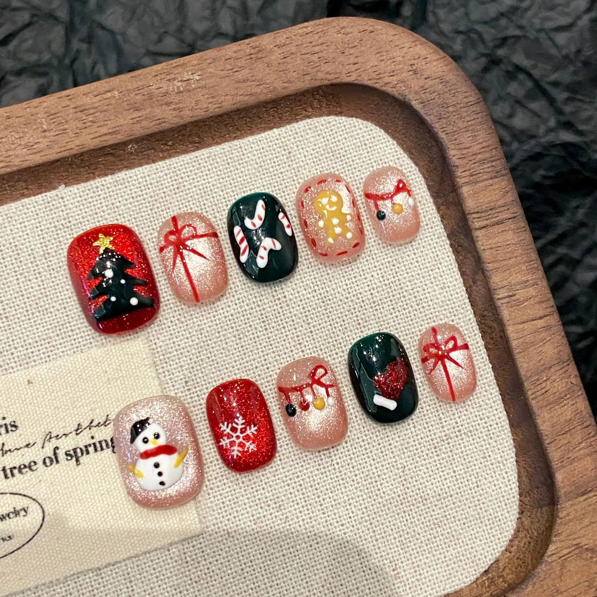 10 PCS Luxury Handmade Press on Nails Short Oval Christmas Style Design with 3-PIECE Tool Adhesive Nail Glue Tabs