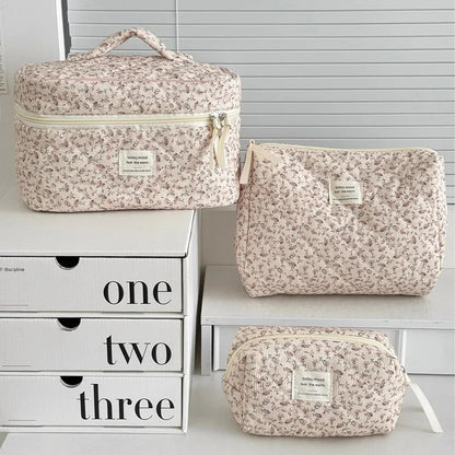 1PC Pink Strawberry Women Cosmetic Quilted Bag Portable Travel Organizer Toiletry Makeup Storage Pouch Handbag Ladies Zipper Bag