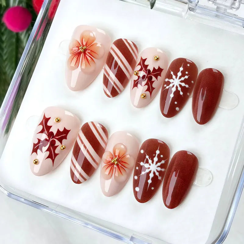 10Pcs Winter Vintage Wine Red Gilded Christmas Tree European and American Style Press On Nails With Cat Eyes Nail Art Patches