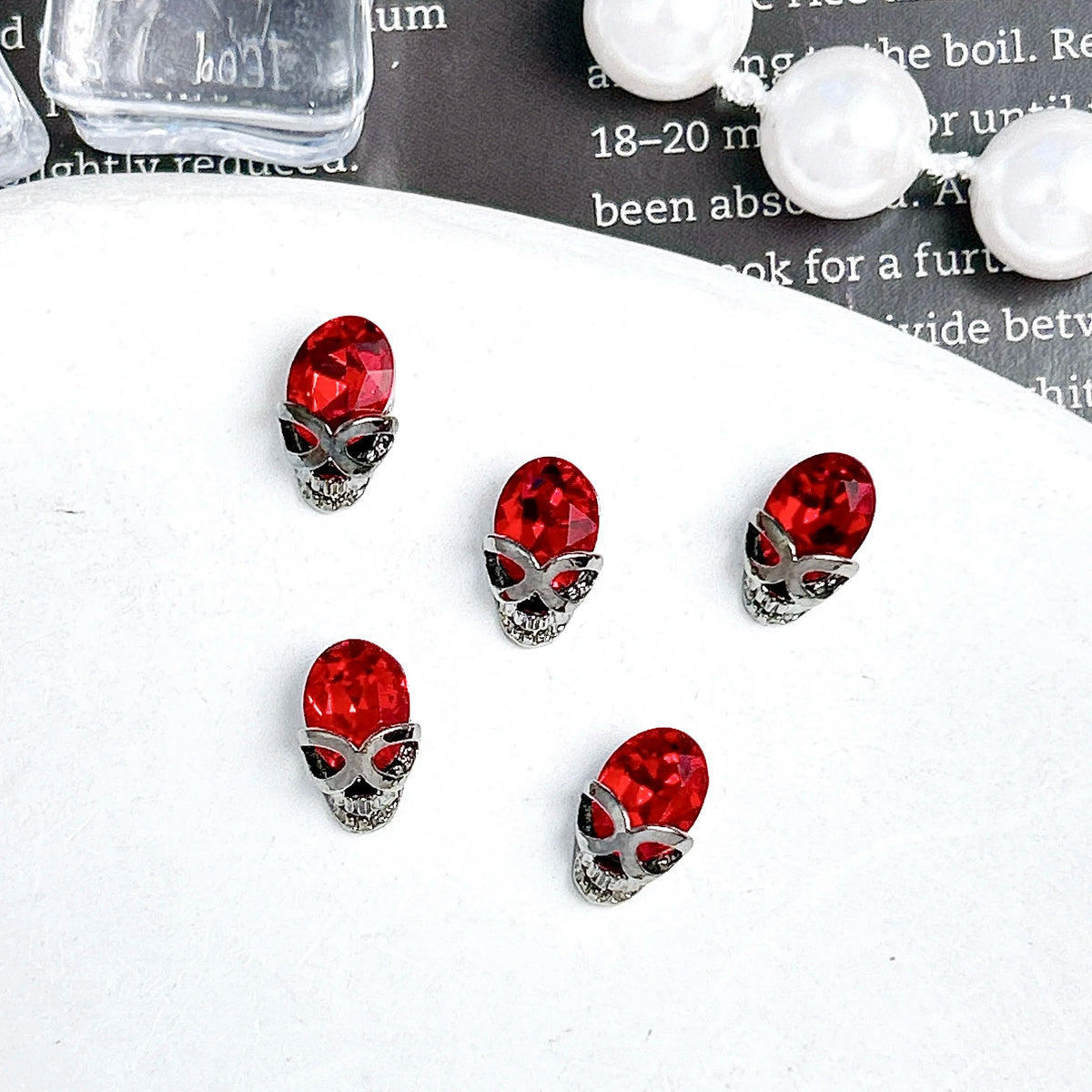 20PCS Multiple Style Alloy Skull Spider Nail Art Charms New Creative Glass Diamond Bat Halloween Nail Decorations for DIY Nails