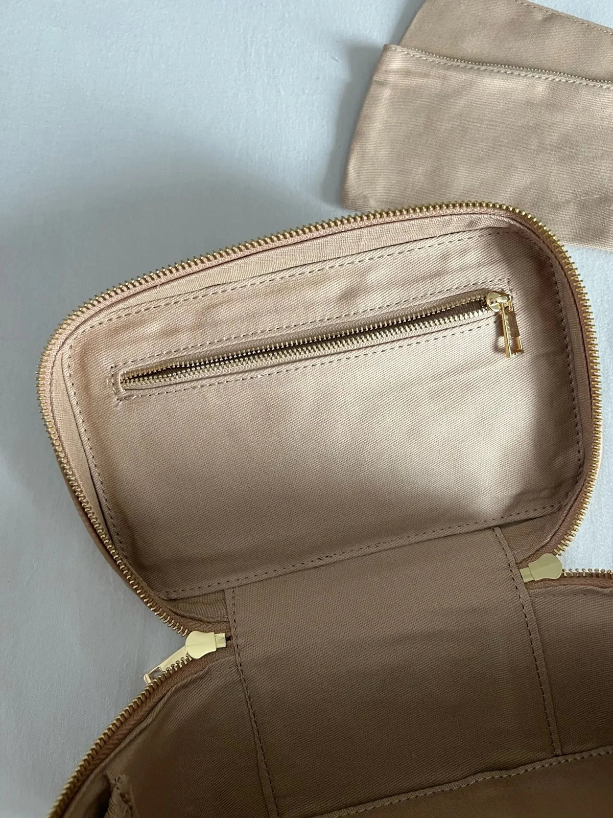 Ladies Saffiano Split Leather Travel Toiletry Case Bag Portable Hanging Makeup Organizer Box Dopp Kit Cosmetic Bag For Women