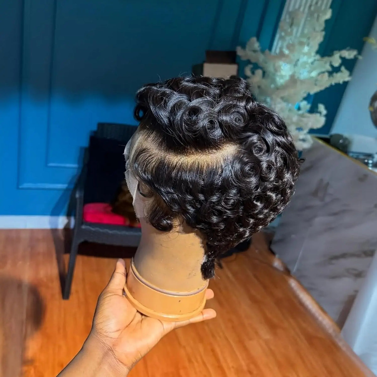 Pixie Cut Lace Front Human Hair Wigs 13X4 Lace Frontal Wigs Short Layered Pixie Cut Curly Wigs