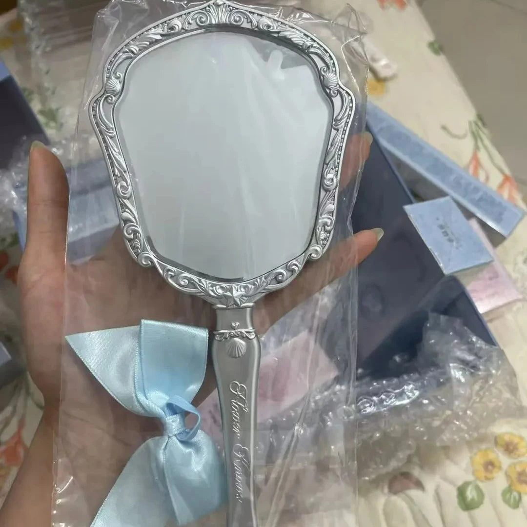 Flower Knows Shell Jewel Hand Mirror Ocean Style Makeup Mirror Portable Compact Beauty Mirror Aesthetic Princess Vanity Mirror