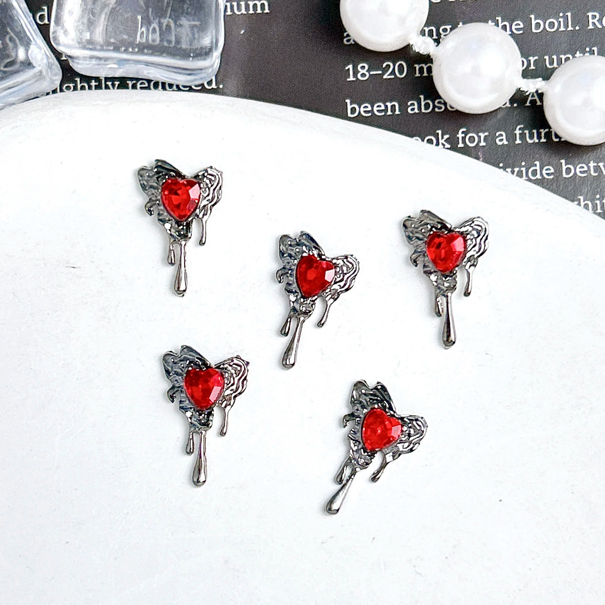 20PCS Multiple Style Alloy Skull Spider Nail Art Charms New Creative Glass Diamond Bat Halloween Nail Decorations for DIY Nails