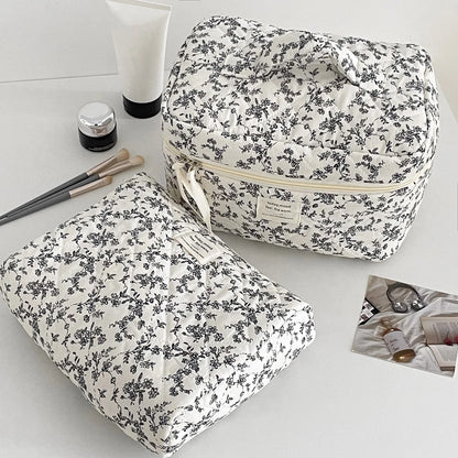 Floral Quilted Cosmetic Bag Korean Large Capacity Makeup Bag Portable Travel Toiletry Organizer Skincare Women  Storage Pouch