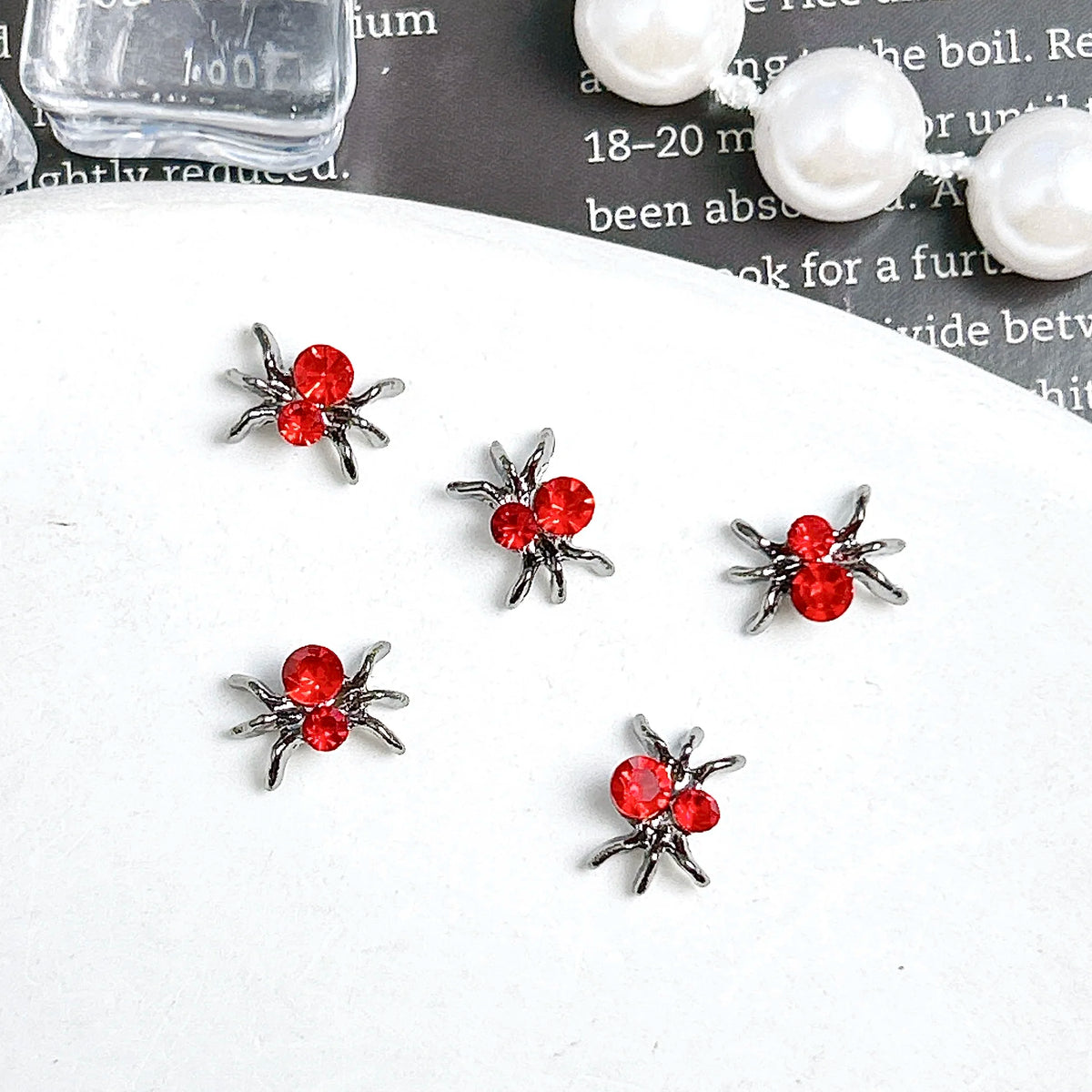 20PCS Multiple Style Alloy Skull Spider Nail Art Charms New Creative Glass Diamond Bat Halloween Nail Decorations for DIY Nails