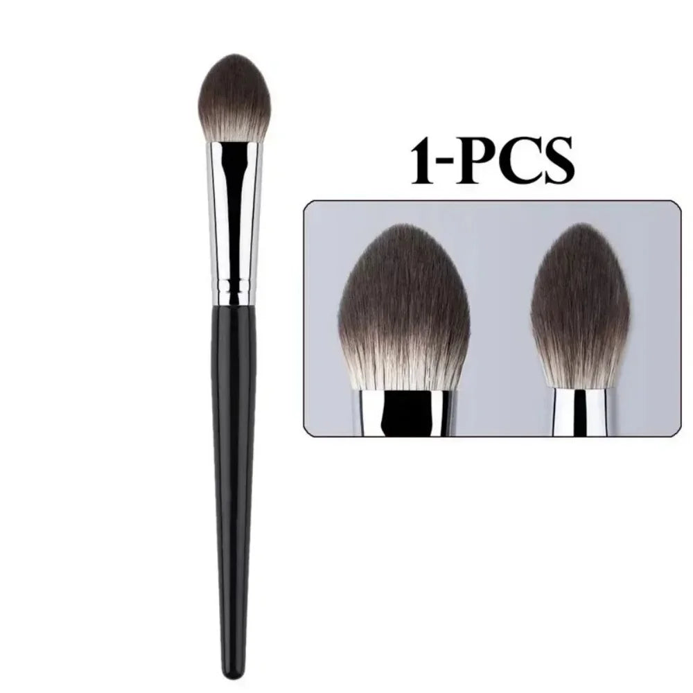 1/2Pcs Mini Peach Heart Blush Brush Small Flat Precise Face Brush Multi Use For Powder Cream Liquid Blush Beauty Makeup Tools
