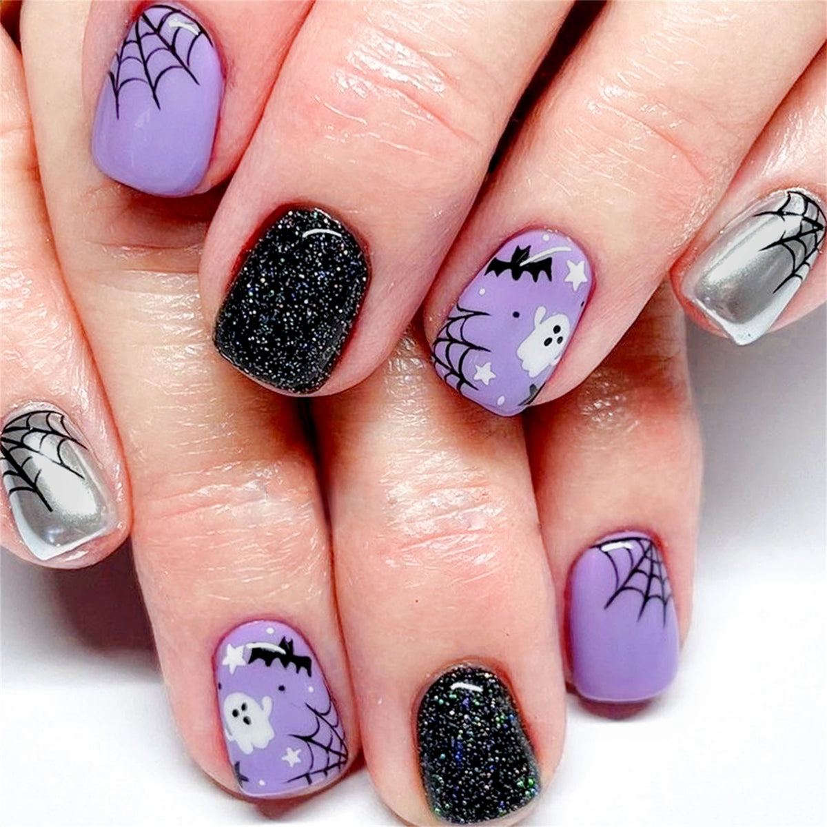24pcs Halloween Fake Nails With Black Ghost Bat Pumpkin Design Wearable Colorful Glitter Short Square False Nails Press On Nails