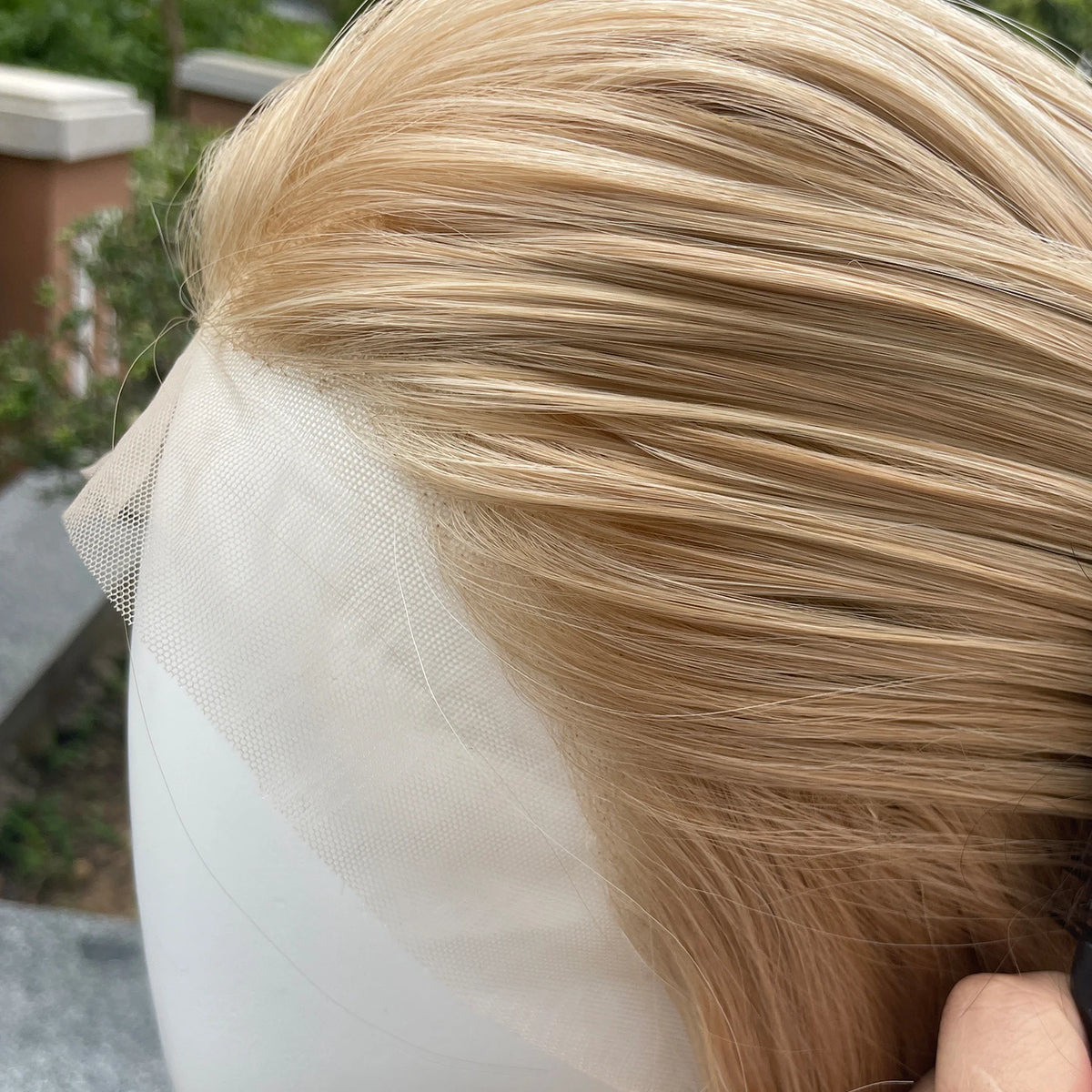 Blonde Mixed Color 13x4 Synthetic Lace Front Wigs for Women Cosplay Shoulder Length Short Curly Synthetic Wigs Layers Ponytails