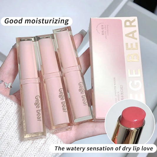 When light, soft and smooth lipstick hydrates moisturizing and white, not easy to stick to the cup