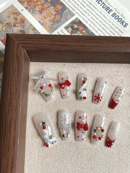 10-Piece Set of Autumn and Winter High-End Christmas Sweet Girly Polka Dot Bowknot Cute French Style Whitening Ins-Style Detachable Fake Nails, Includes a Piece of Jelly Glue and a File for Easy Daily Use