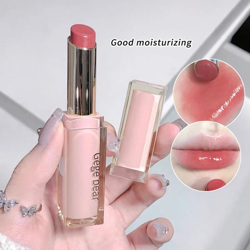 When light, soft and smooth lipstick hydrates moisturizing and white, not easy to stick to the cup