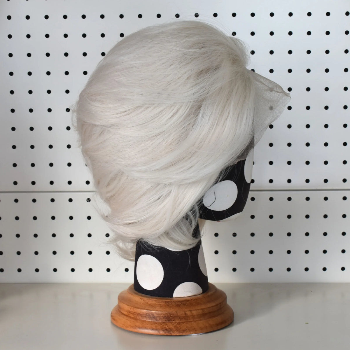 613 Blonde Short Bob Straight Wig for Man 8 Inch 13*4 Synthetic Lace Wigs 150% Density with Heat Resistant Fiber Hair Wig