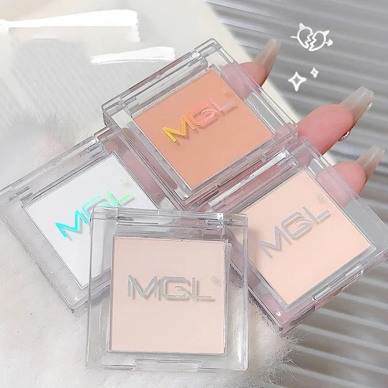 Matte White Monochrome Eyeshadow Palette Natural 3D Brightening Eyeshadow Highlighter Powder Long-Lasting Eye Makeup Palette