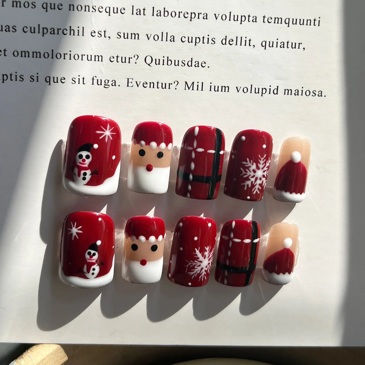 Handmade Short Square Press On Nails Christmas False Nails with Santa Claus Snowman Snowflake Design Reusable 10Pcs Xmas Party
