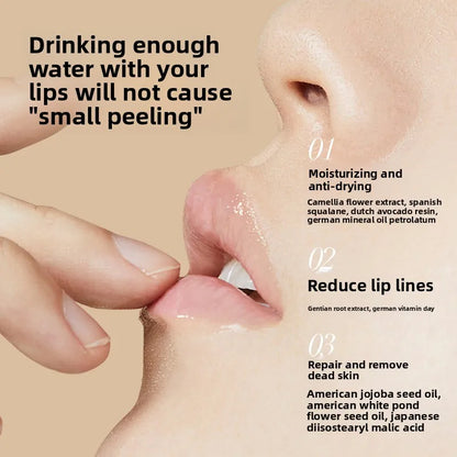 The moisturizing lip mask removes dead skin, reduces lip lines, moisturizes and repairs, and prevents dryness and cracking