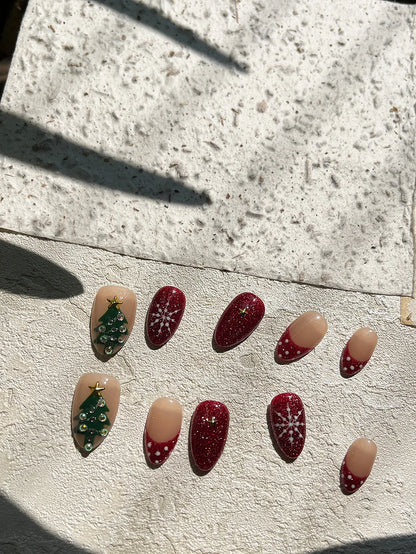 Handmade Short Almond Press On Nails Red Glitter Christmas False Nails Rhinestone Christmas Tree Snowflake Design Reusable 10Pcs