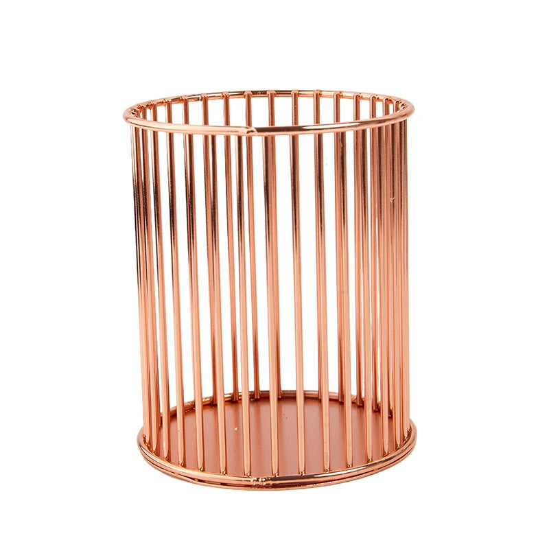【M】Nordic Hollow Out Makeup Brush Holder Organizer Cylindrical Practical Pen Holder Portable Cosmetic Organizer Bucket