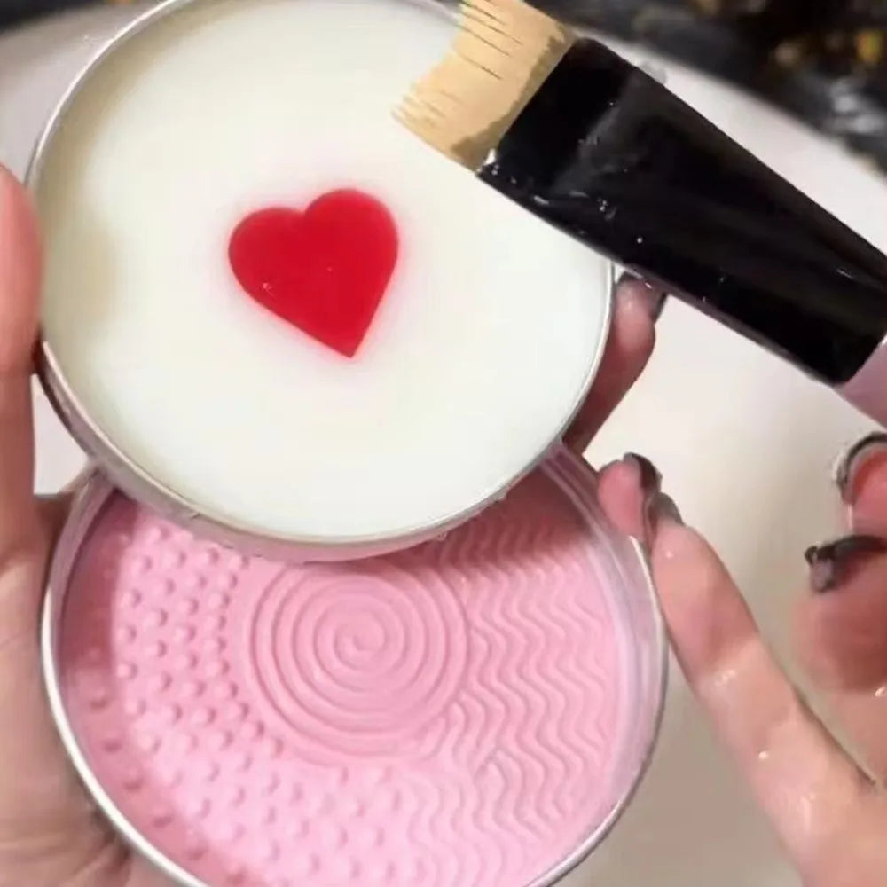 Deep Clean Makeup Brush Cleaner Soap Quick-Dry Heart Shape Cosmetic Sponge Cleaner Reusable with Silicone Mat Beauty Tool Washer