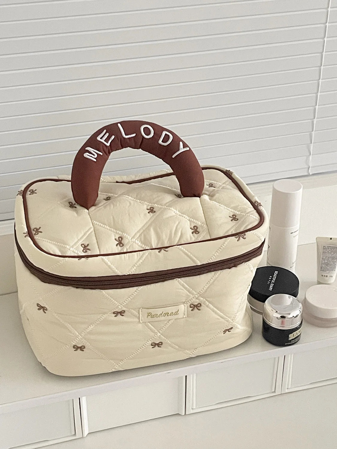 1PC Pink Strawberry Women Cosmetic Quilted Bag Portable Travel Organizer Toiletry Makeup Storage Pouch Handbag Ladies Zipper Bag