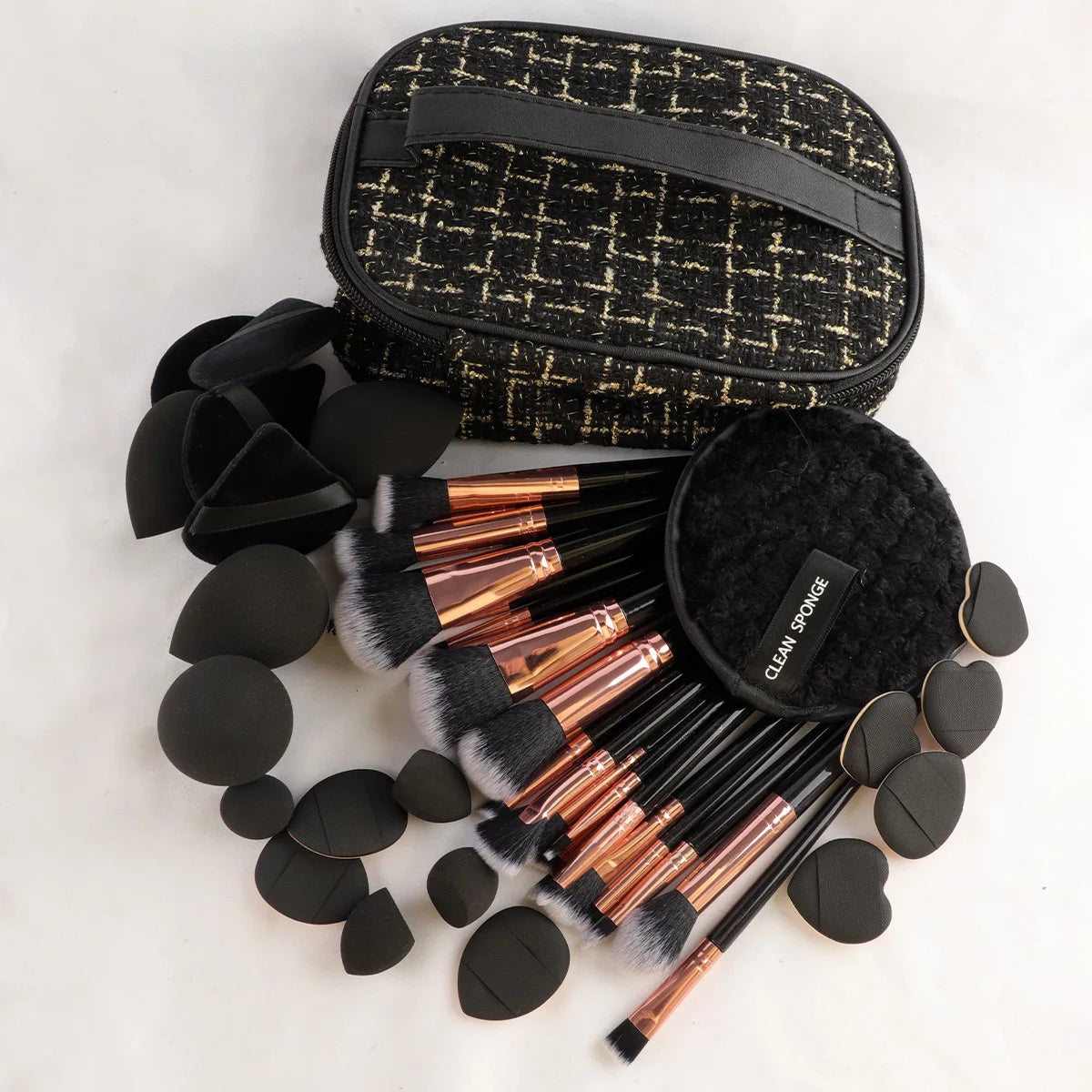 47Pcs Professional Makeup Brushes Set Beauty Tools Kit Portable Travel Cosmetic Bag Puff Toiletry Makeup Accessories Set