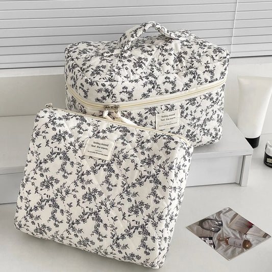 Floral Quilted Cosmetic Bag Korean Large Capacity Makeup Bag Portable Travel Toiletry Organizer Skincare Women  Storage Pouch