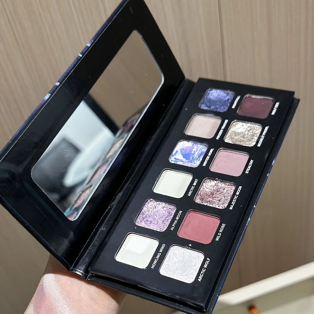 Herorange 12 Color Eyeshadow Palette Fine Texture Rich Pigment Matte Shimmer Glitter Portable with Mirror