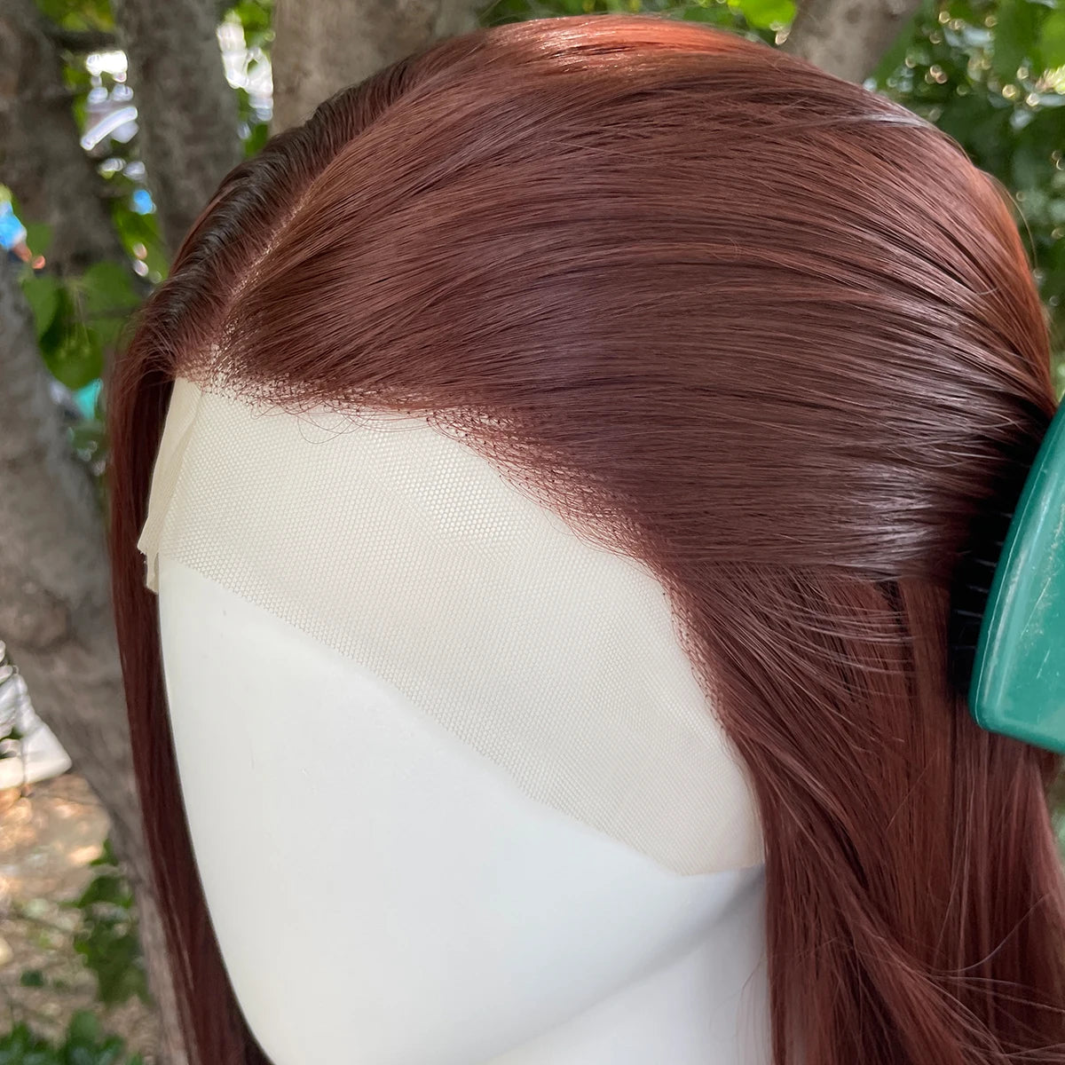Red Brown Shoulder Length 13x4 Synthetic Lace Front Wigs Women Middle Part Synthetic Wigs Layers Glueless Wigs 150% Density Lady